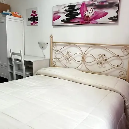 Re Lear - 4 Bedrooms Ξενοδοχείο Βερόνα