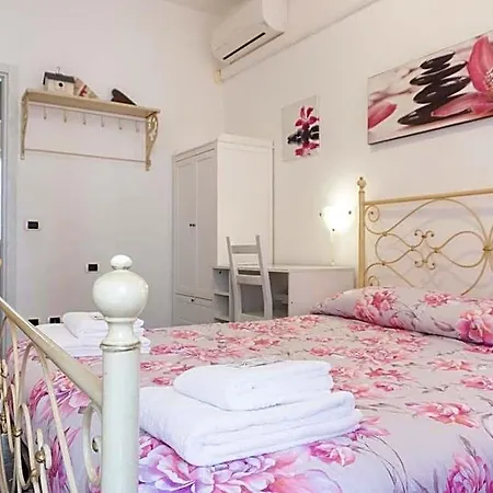Hotel Re Lear - 4 Bedrooms 3*