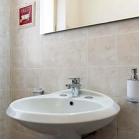 Re Lear - 4 Bedrooms Ξενοδοχείο 3*