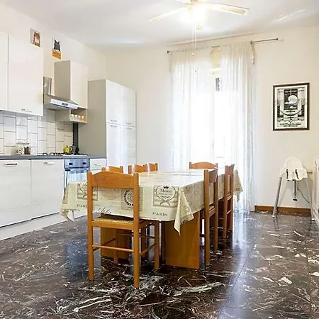 Re Lear - 4 Bedrooms Ξενοδοχείο