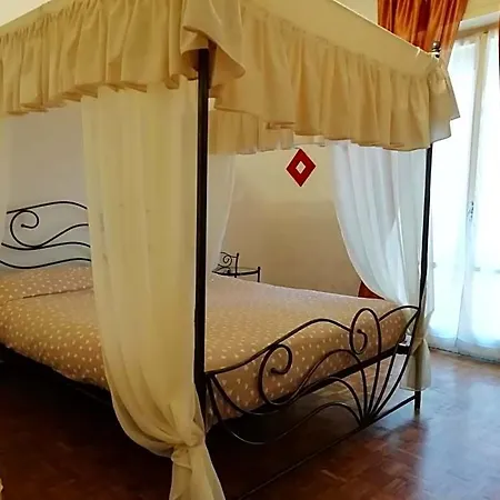 Re Lear - 4 Bedrooms 3*